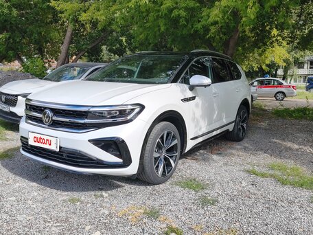 2021 Volkswagen Talagon I, белый, вид 2