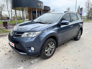 2014 Toyota RAV4 IV (XA40), серый, 1800000 рублей, вид 3