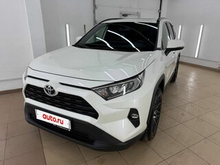 2021 Toyota RAV4 V (XA50), белый, 4050000 рублей, вид 3