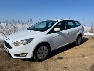 2017 Ford Focus III Рестайлинг, белый, 720000 рублей, вид 1