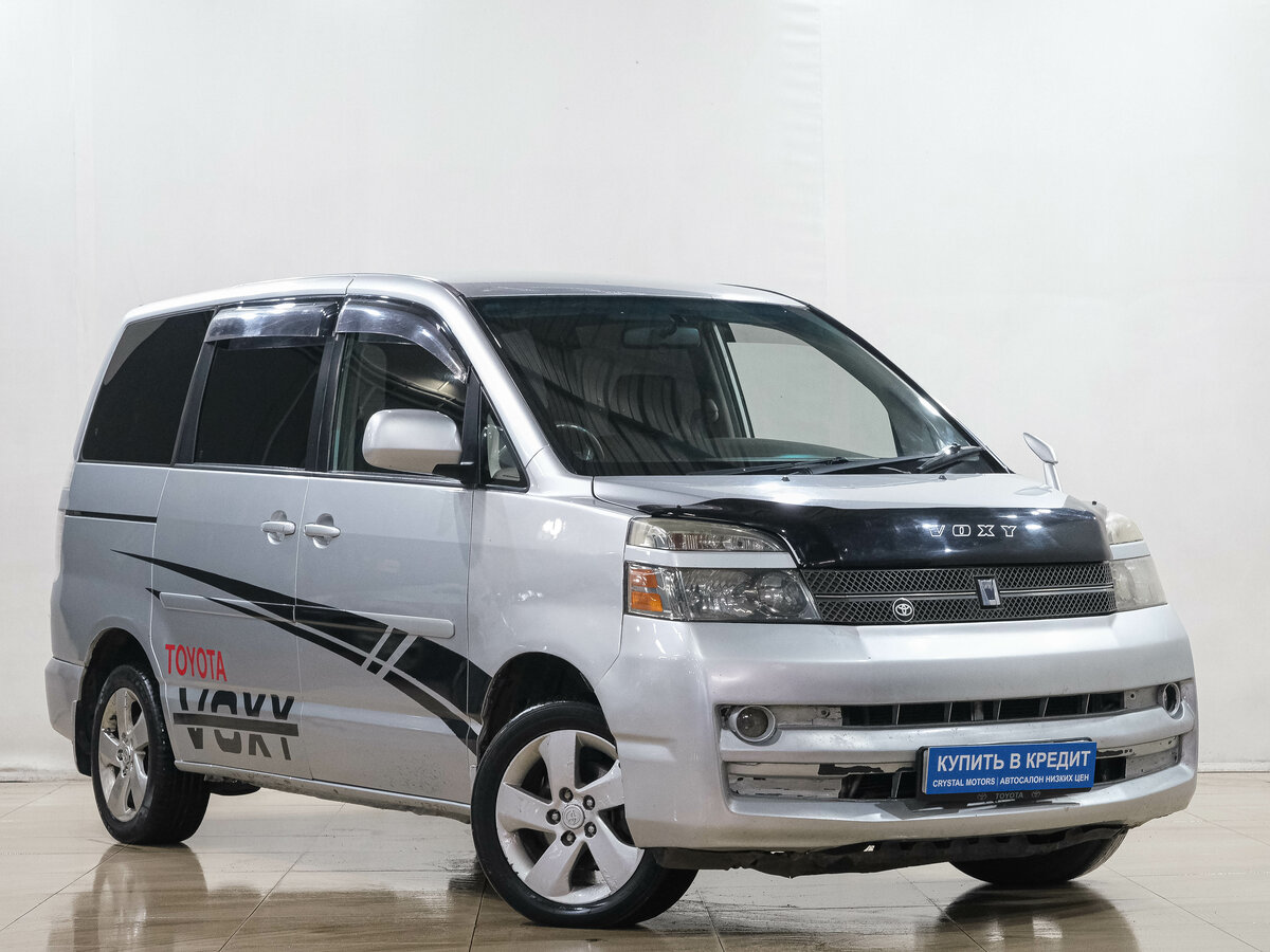 Открыть фотографии: Toyota Voxy I (R60)