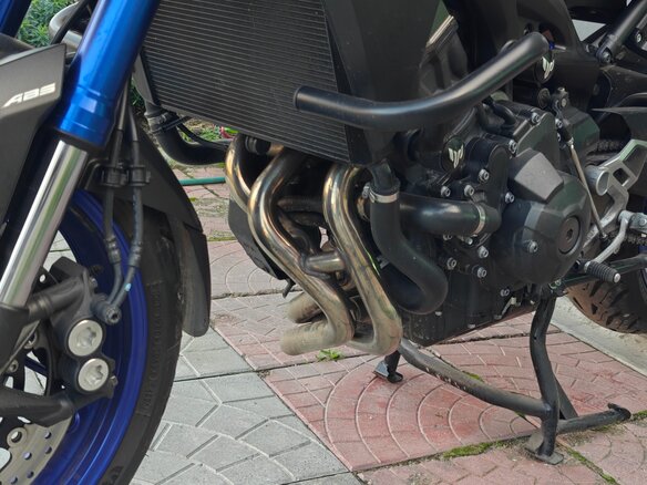 2015 Yamaha MT-09 Tracer (FJ-09), серебристый, 830000 рублей - вид 6