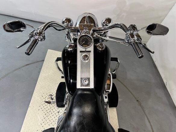 2004 Harley-Davidson Road King, чёрный, 490000 рублей - вид 20