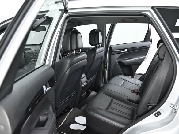 2017 Kia Sorento II Рестайлинг, серебристый, 1799000 рублей - вид 14