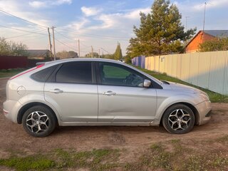 2008 Ford Focus II Рестайлинг, серебристый, 290000 рублей, вид 2