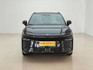2025 Toyota bZ3X 67.9 kWh, чёрный, 2600000 рублей, вид 2