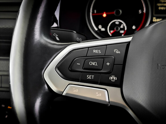 2021 Volkswagen Multivan T6 Рестайлинг, чёрный, 5685000 рублей - вид 30