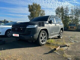 2022 Toyota Land Cruiser 300 Series, чёрный, 10500000 рублей, вид 1