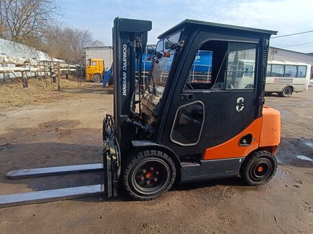 2007 Doosan D33, оранжевый, 1510000 рублей, вид 2