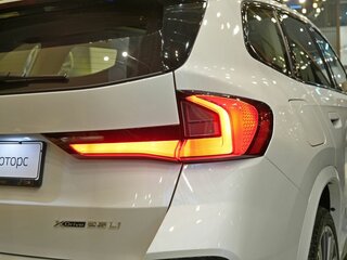 2026 BMW X1 Long 25Li xDrive III (U11/U12), белый, 5890000 рублей, вид 4