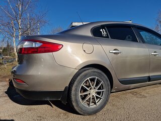 2011 Renault Fluence I, бежевый, 640000 рублей, вид 4