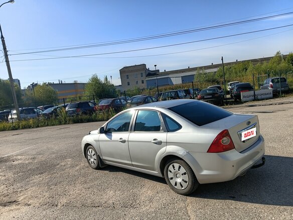2008 Ford Focus II Рестайлинг, серебристый, 399900 рублей - вид 3