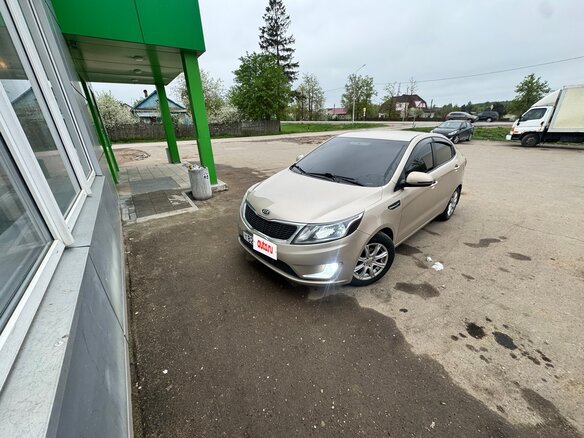 2012 Kia Rio 5-speed III, бежевый, 950000 рублей - вид 7
