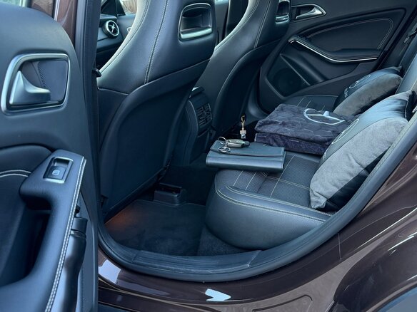 2015 Mercedes-Benz GLA 200 I (X156), коричневый, 2500000 рублей - вид 20