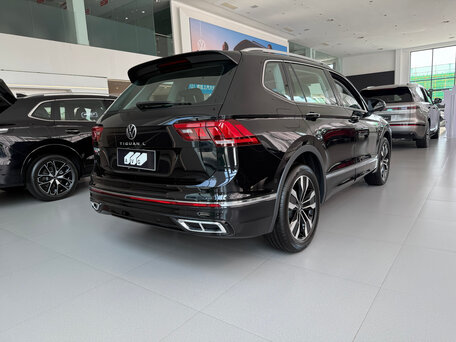 2026 Volkswagen Tiguan L Pro III (China Market), чёрный, 4400000 рублей, вид 5