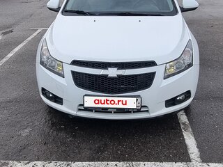 2011 Chevrolet Cruze I, белый, 700000 рублей, вид 2