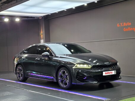 2023 Kia K5 III, чёрный, 2380000 рублей, вид 1