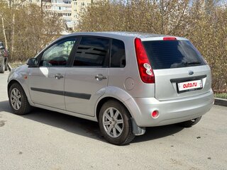 2006 Ford Fiesta Mk5, серебристый, 330000 рублей, вид 5