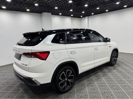 2022 Skoda Kamiq I, белый, 1357000 рублей, вид 4