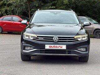 2020 Volkswagen Passat Alltrack B8 Рестайлинг, чёрный, 3990000 рублей, вид 2