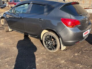 2010 Opel Astra J, серый, 760000 рублей, вид 4