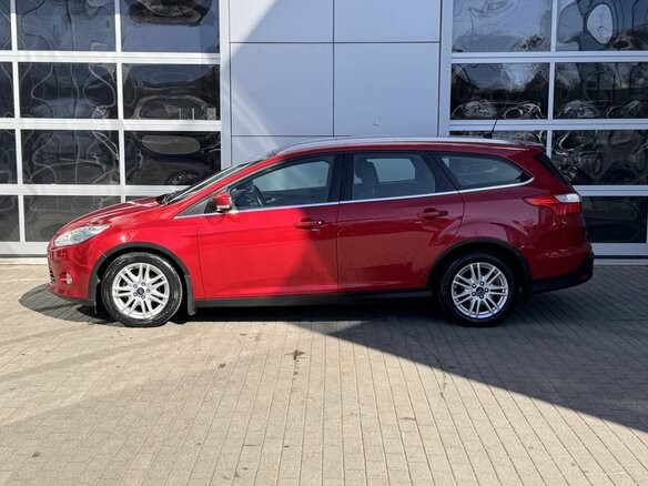 2014 Ford Focus III, красный - вид 5