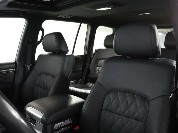 2017 Toyota Land Cruiser 200 Series Рестайлинг 2, белый - вид 16