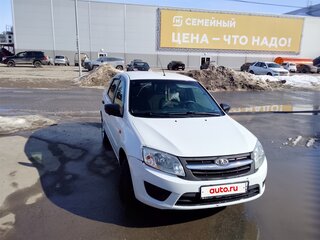 2016 Lada (ВАЗ) Granta I, белый, 320000 рублей, вид 1