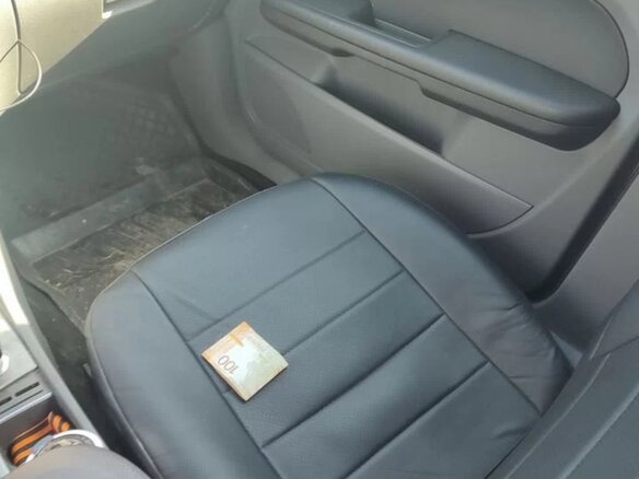 2009 Ford Focus II Рестайлинг, серебристый, 1000000 рублей - вид 9