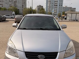 2005 Kia Rio II, серебристый, 535000 рублей, вид 1