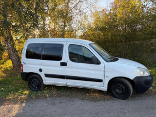 2010 Peugeot Partner I Рестайлинг, белый, 350000 рублей, вид 4