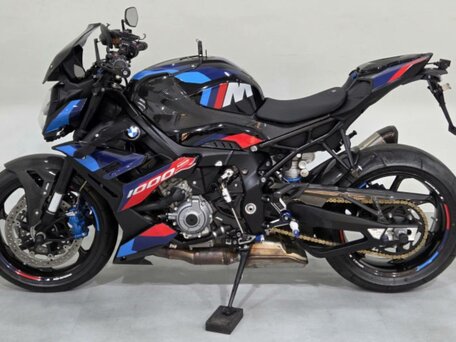 2023 BMW M 1000 R, чёрный, 2100000 рублей, вид 2