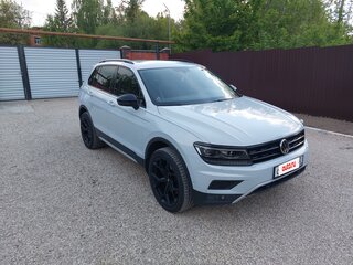 2018 Volkswagen Tiguan II, белый, 2590000 рублей, вид 4