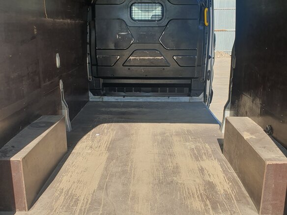 2016 Ford Transit, серебристый, 1750000 рублей - вид 13