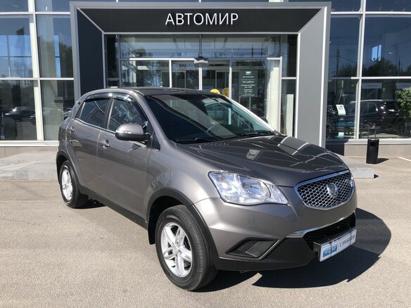 2012 SsangYong Actyon II, серый - вид 2