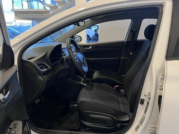 2022 Hyundai Solaris II Рестайлинг, белый, 1549000 рублей - вид 15