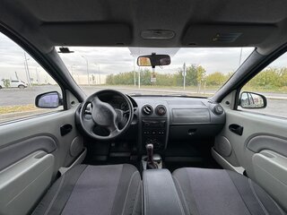 2009 Renault Logan I, чёрный, 420000 рублей, вид 4