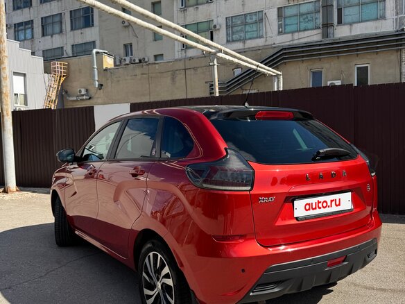 2016 Lada (ВАЗ) XRAY I, красный, 690000 рублей - вид 4