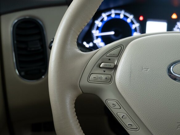 2011 Infiniti EX EX25 I (J50), чёрный - вид 31