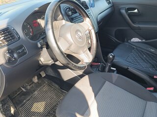 2013 Volkswagen Polo V, серый, 750000 рублей, вид 4