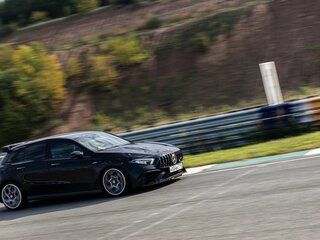 2022 Mercedes-Benz A-Класс AMG 45 AMG II (W177), чёрный, 4599999 рублей, вид 2