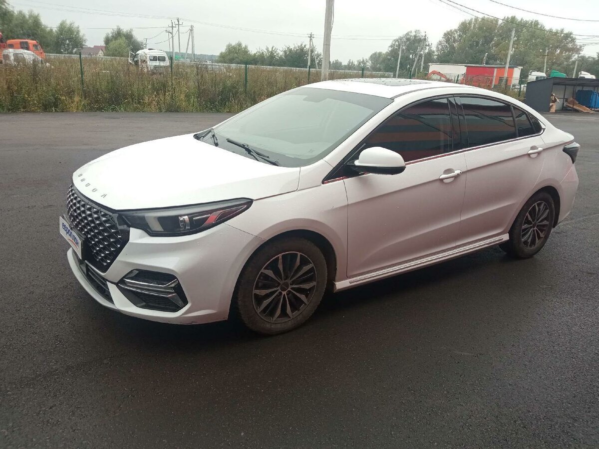 Открыть фотографии: Omoda S5