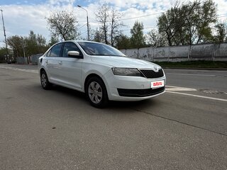 2018 Skoda Rapid I Рестайлинг, белый, 660000 рублей, вид 3