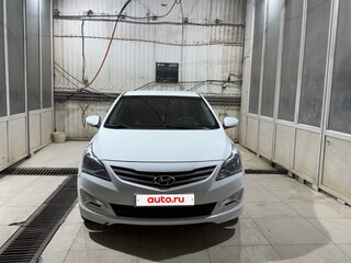 2014 Hyundai Solaris I, белый, 780000 рублей, вид 3