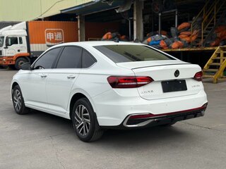 2023 Volkswagen Lavida III Рестайлинг, белый, 1110000 рублей, вид 4
