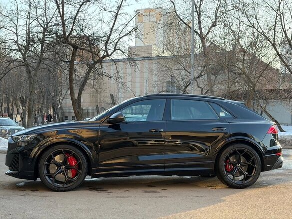 2025 Audi RS Q8 Performance I Рестайлинг, чёрный, 21480000 рублей - вид 7