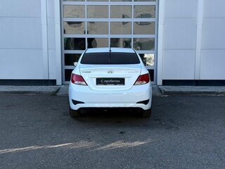 2015 Hyundai Solaris I Рестайлинг, белый, 800000 рублей, вид 4