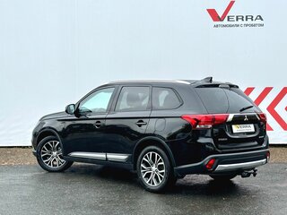 2018 Mitsubishi Outlander III Рестайлинг 3, чёрный, 2230000 рублей, вид 3