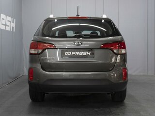2017 Kia Sorento II Рестайлинг, бежевый, 2160000 рублей, вид 4