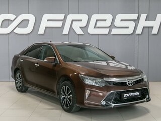 2017 Toyota Camry VII (XV50) Рестайлинг 2, коричневый, 2200000 рублей, вид 1